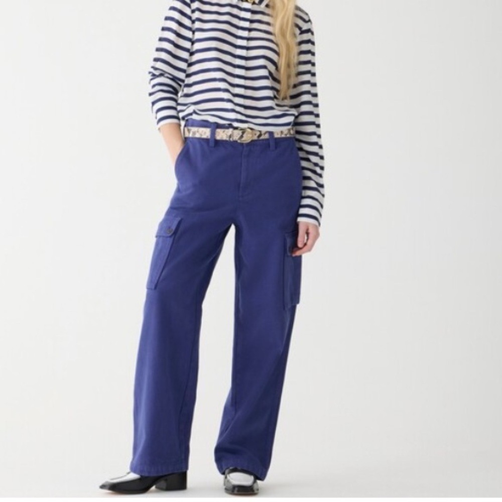 New with tags! Relaxed cargo heavyweight twill pant